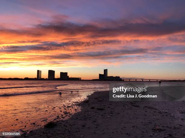 sunset low tide brigantine, nj - ブリガンチン ストックフォトと画像