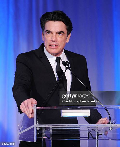 Actor Peter Gallagher attends the RFK Center Ripple of Hope Awards dinner at Pier Sixty at Chelsea Piers on November 18, 2009 in New York City.
