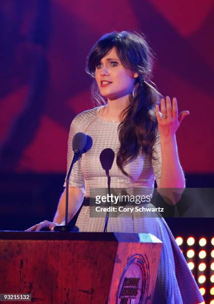 Zooey Deschanel attends the 2009 mtvU Woodie Awards at the Roseland Ballroom on November 18, 2009 in New York City.