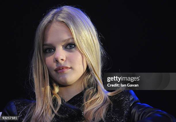 Model Meloes Horst attends the 2010 Pirelli Calendar Launch press conference at the Intercontinental Hotel, Park Lane on November 19, 2009 in London,...