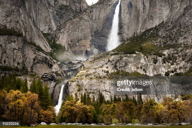 upper and lower yosemite falls - lower yosemite falls stock pictures, royalty-free photos & images