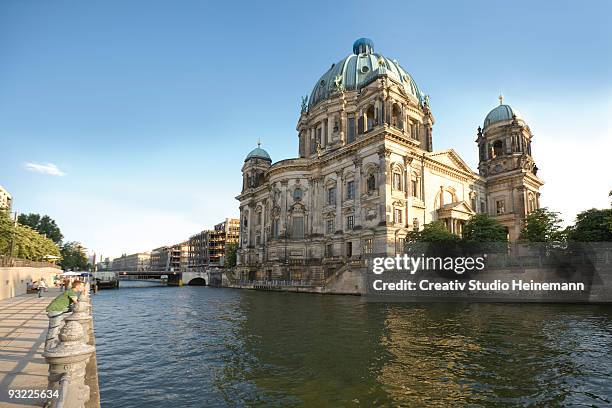 germany, berlin, museum island, cathedral - spree river foto e immagini stock