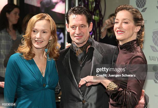 Lisa Seitz , Max Tidof and Katja Flint attend the 'Navyboot' flagship store opening at boulevard Koenigsallee on November 19, 2009 in Duesseldorf,...