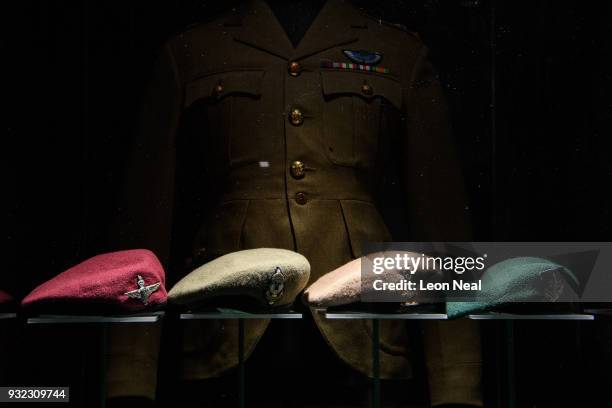 Para Commando Photos and Premium High Res Pictures - Getty Images Para Commando Photos and Premium High Res Pictures - Getty Images