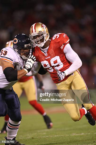 Manny Lawson of the San Francisco 49ers rushes during the NFL game against the Chicago Bears at Candlestick Park on November 12, 2009 in San...