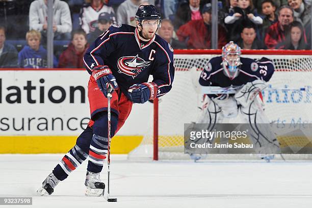 Forward Rick Nash of the Columbus Blue Jackets skates with the puck against the Edmonton Oilers on November 16, 2009 at Nationwide Arena in Columbus,...