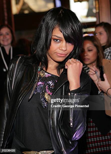 Singer Fefe Dobson attends the AMEX Exclusive Gala Screening of "Twilight Saga: New Moon" at the Winter Garden Theatre on November 19, 2009 in...