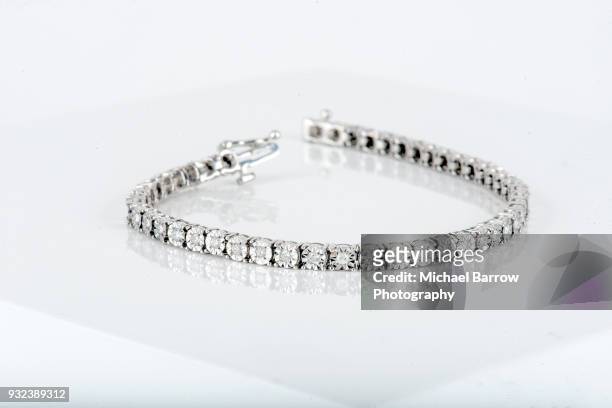 jewellery shot in studio - diamond necklace stock pictures, royalty-free photos & images