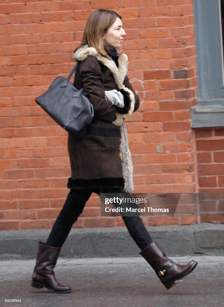 Celebrity Sightings in New York - November 19, 2009