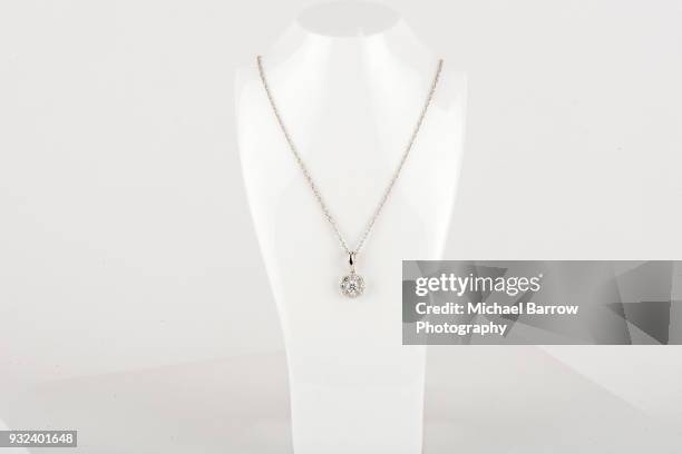 jewellery - colar imagens e fotografias de stock