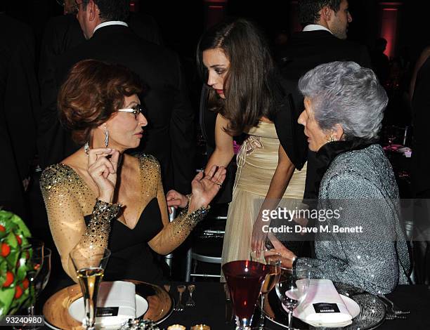 Sophia Loren attends the cocktail reception for the 2010 Pirelli Calendar, at the Old Billingsgate Market on November 19, 2009 in London, England.