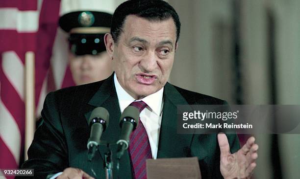 Egyptian President Hosni Mubarak speaks during a press conference in the White House's East Room, Washington DC, April 6, 1993.