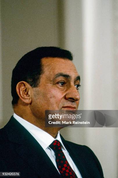 Egyptian President Hosni Mubarak speaks during a press conference in the White House's East Room, Washington DC, September 28, 1995. He was speaking...