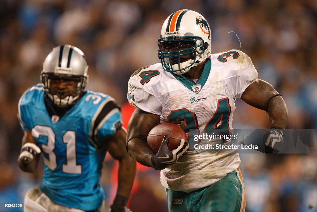 Miami Dolphins v Carolina Panthers