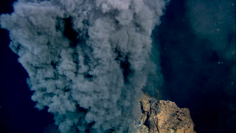 Deep Ocean Ridges Ocean Ridge Videos and HD Footage - Getty Images