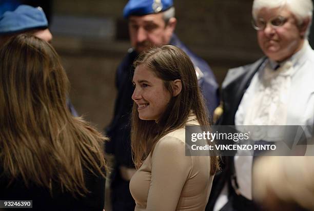 Student Amanda Knox, accused of taking part in the killing of her British roommate Meredith Kercher two years-ago, takes place for a session of her...