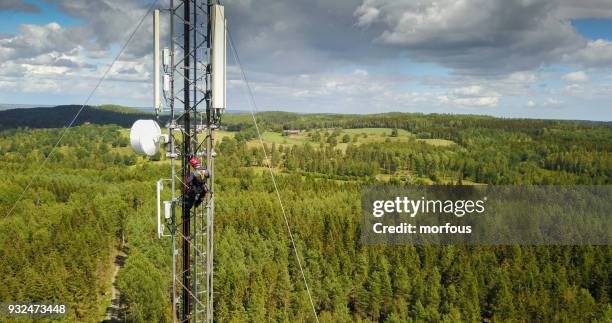 working at height - 5g tower stock pictures, royalty-free photos & images
