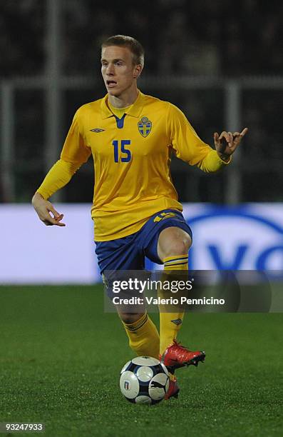 Oscar Wendt of Sweden in action during the international friendly match between Italy and Sweden at Dino Manuzzi Stadium on November 18, 2009 in...