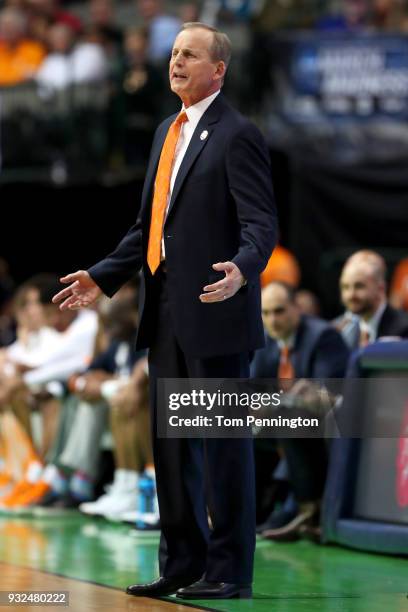 Head coach Rick Barnes of the Tennessee Volunteers looks on in the second half while taking on the Wright State Raiders in the first round of the...