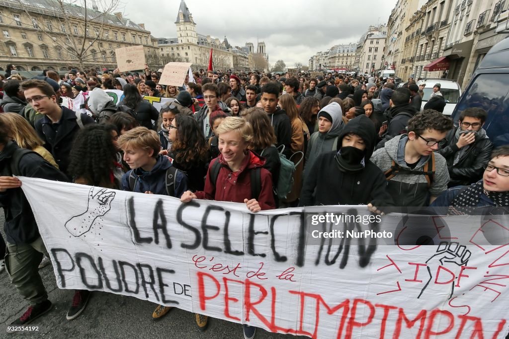 Demonstration againts a reform of the Baccalaureat