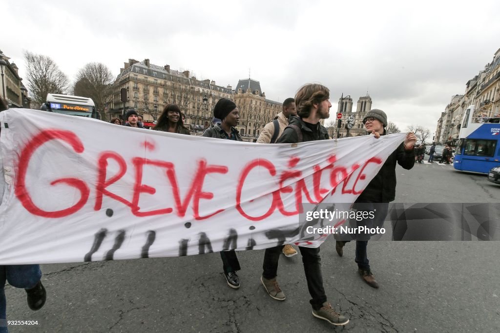 Demonstration againts a reform of the Baccalaureat