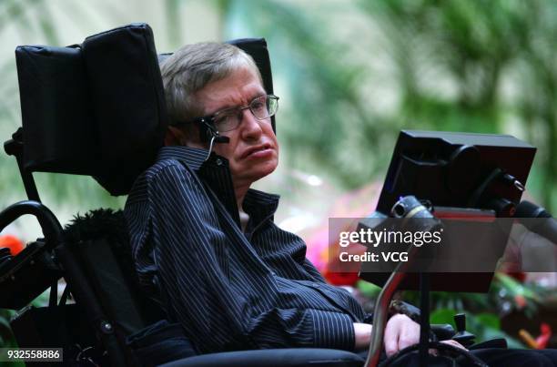 British theoretical physicist Stephen Hawking makes an academic report at the Great Hall of the People on June 19, 2006 in Beijing, China. Physicist...