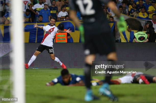 Ignacio Scocco of River Plate celebrates after scoring the second goal of his team during the Supercopa Argentina 2018 between River Plate and Boca...