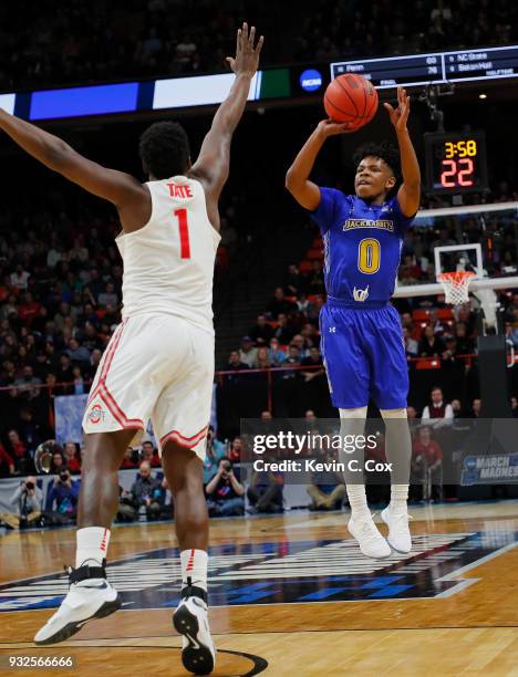Brandon Key Brandon Key of the South Dakota State Jackrabbits shoots the ball ...