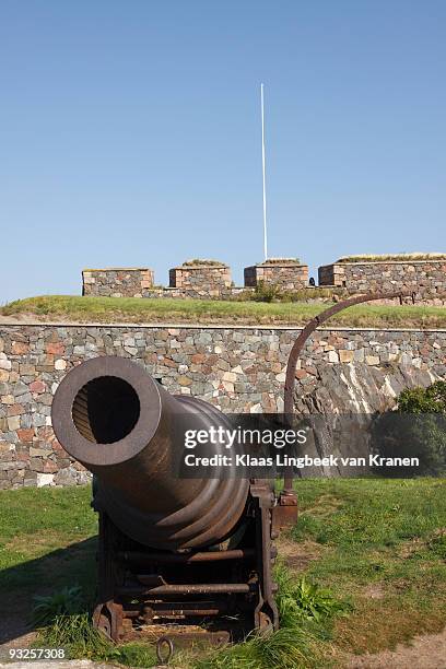 suomenlinna or sveaborg - suomenlinna stock pictures, royalty-free photos & images