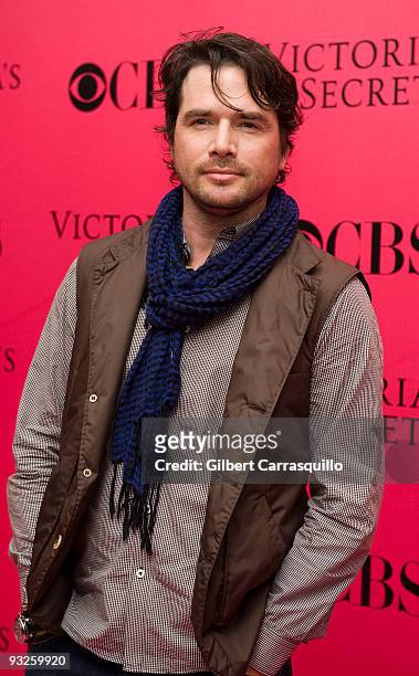 Matthew Settle attends the Victoria's Secret fashion show at The Armory on November 19, 2009 in New York City.
