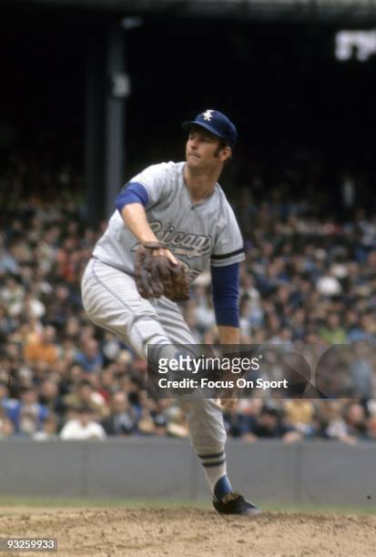 Pitcher Tommy John of the Chicago White Sox pitches during a circa 1960's Major League Baseball game. John played for the White Sox from 1965-71.