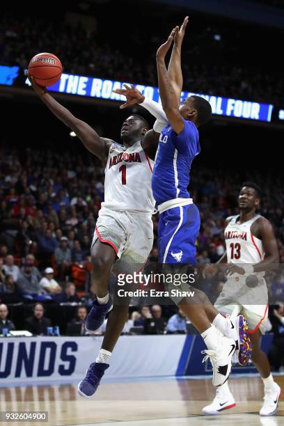 Rawle Alkins of the Arizona Wildcats drives to the basket in the first half against the Buffalo Bulls during the first round of the 2018 NCAA Men's...