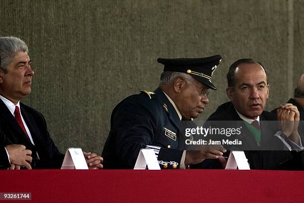Secretary of Defense, Guillermo Galvan and the President of Mexico Felipe Calderon at the Military Camp "Mars" from Mexico City, in the delivery of...