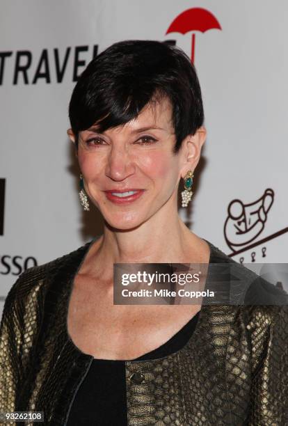 Writer Amy Fine Collins attends the Citymeals-on-Wheels 23rd annual "Power Lunch for Women" at Cipriani 42nd Street on November 20, 2009 in New York...