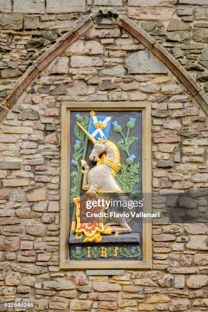 holyrood 皇宮, 愛丁堡, 蘇格蘭的獨角獸和薊 - scozia 個照片及圖片檔
