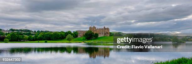 palácio de linlithgow, linlithgow loch - escócia - scozia - fotografias e filmes do acervo