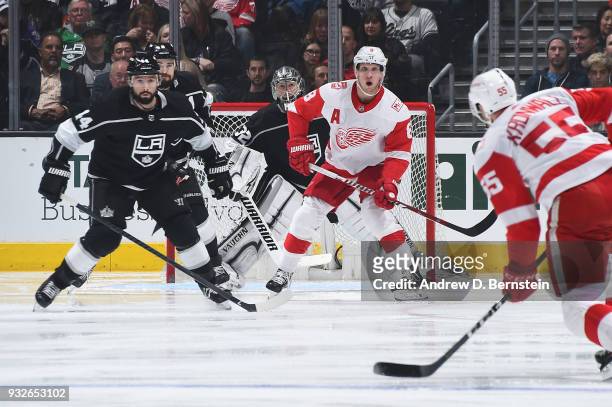 Nate Thompson of the Los Angeles Kings and Justin Abdelkader of the Detroit Red Wings prepare for a shot during a game at STAPLES Center on March 15,...