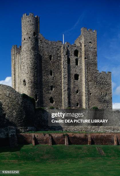 The keep of Rochester castle, built in 1127 by William de Corbeil, Archbishop of Canterbury, Rochester, England, United Kingdom, 12th century.