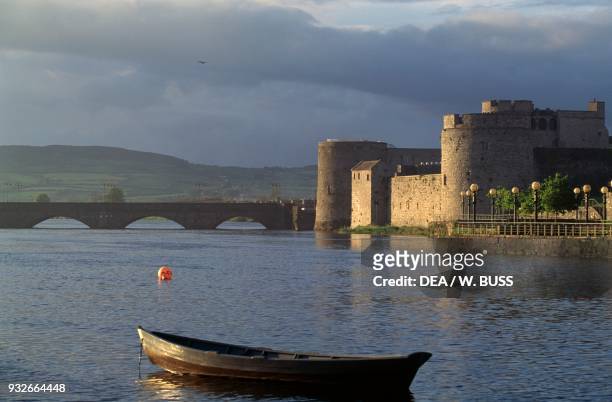 King John's Castle on the River Shannon on King's Island, Limerick, County Limerick, Ireland, 12th century.