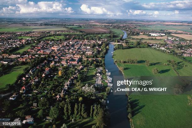 The River Thames at Wallingford, Oxfordshire, United Kingdom.