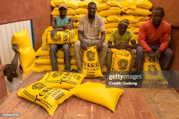 Packing Rice Factory Rice Factory Photos and Premium High Res Pictures - Getty Images