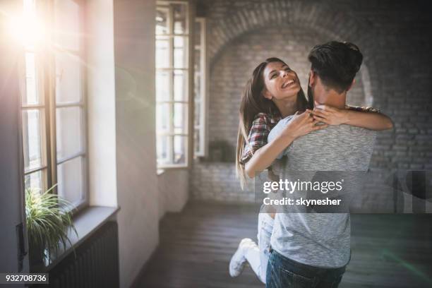 Hugging Nothing Hugging Nothing Photos and Premium High Res Pictures - Getty Images