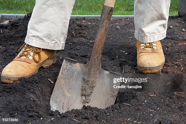 Foot Digging Shovel Foot Photos and Premium High Res Pictures - Getty Images