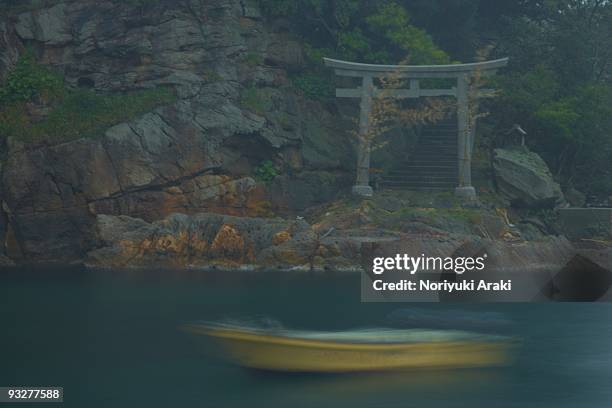 torii gate on island - izumo city stock pictures, royalty-free photos & images