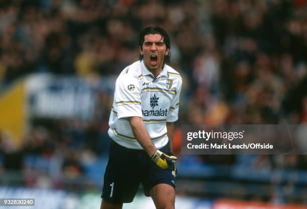 October 1998 Parma, Serie A - Parma v Fiorentina - Parma goalkeeper Gianluigi Buffon celebrates