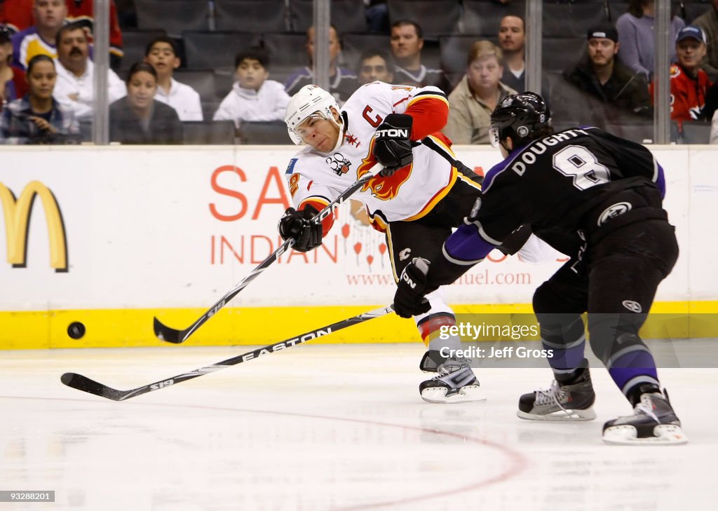 Calgary Flames v Los Angeles Kings