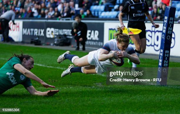 Danielle Waterman of England scores their first try during the Natwest Women's Six Nations match between England Women and Ireland Women at the Ricoh...