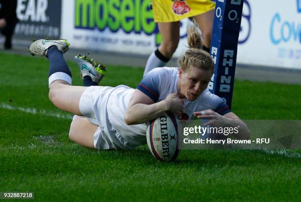 Danielle Waterman of England scores their first try during the Natwest Women's Six Nations match between England Women and Ireland Women at the Ricoh...