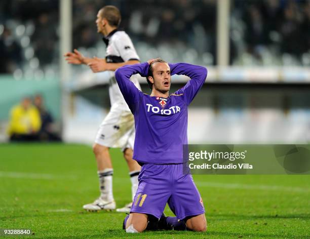 Alberto Gilardino of ACF Fiorentina reacts during the Serie A match between Fiorentina and Parma at Stadio Artemio Franchi on November 21, 2009 in...