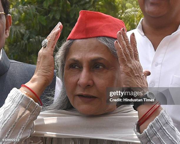 Jaya Bachchan Photos Photos And Premium High Res Pictures Getty Images jaya-bachchan-photos-photos-and-premium-high-res-pictures-getty-images
